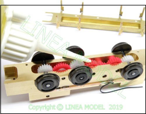 Lineamodel Carrello Motore in Fresatura di ottone e Motore a 5 poli per D245 RR - immagine 5