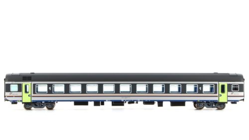 Vitrains - FS Carrozza MDVE di 1° CL nuova livrea DTR, ep. VI. con illuminazione - immagine 4