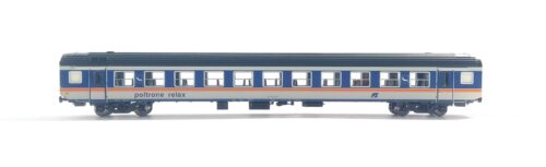 Vitrains VI3270 - Carrozza MDVE “Poltrone Relax” di 1′ classe con sedili frontali con illuminazione interna - immagine 4