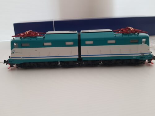 Roco 63855 - Loco el. E 645 105 FS, ristruttirata con fari rossi, livrea XMPR, logo Trenitalia, ep.. V - immagine 9